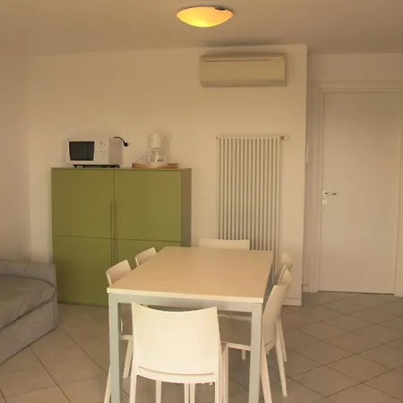 Sky 5th Floor Διαμέρισμα Λινιάνο Σαμπιαντόρο